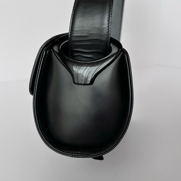 Louis Vuitton Black Epi Nocturne PM Vintage Shoulder Bag - Picture 4 of 13